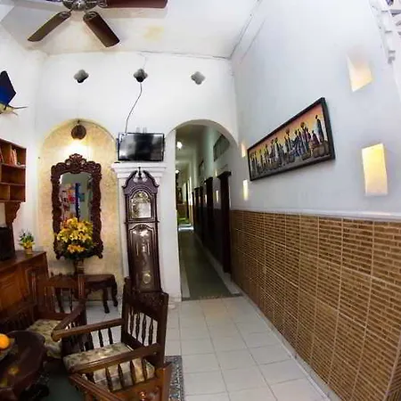 Marlin Hostel *