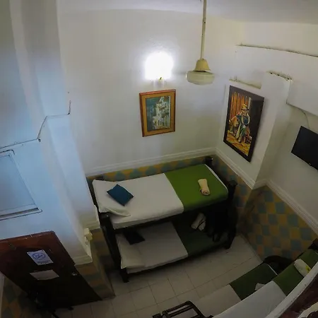 Marlin Hostal *