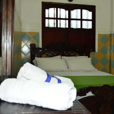 Hostal Marlin *